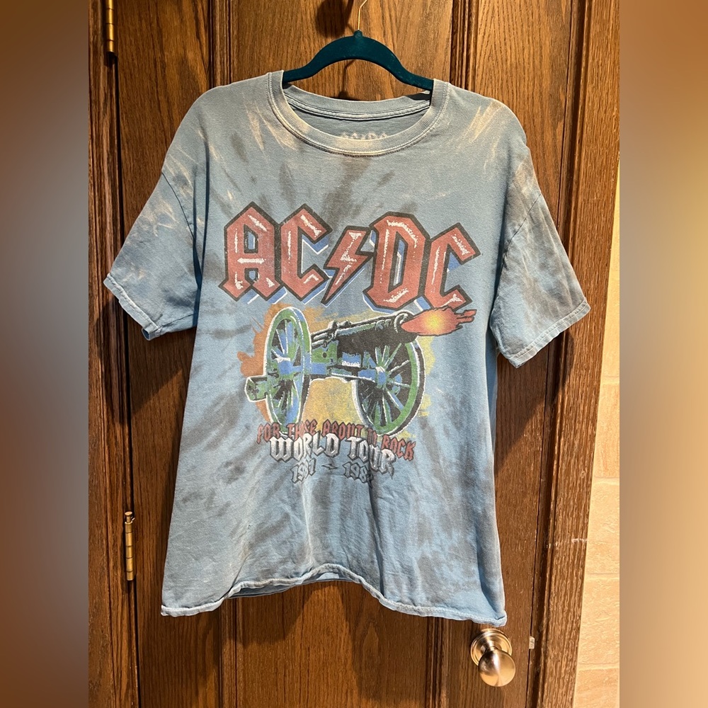 AC/DC 1981-1982 world tour graphic tee